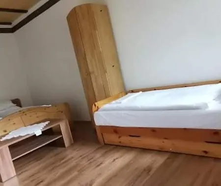 Nyaraló Faludi