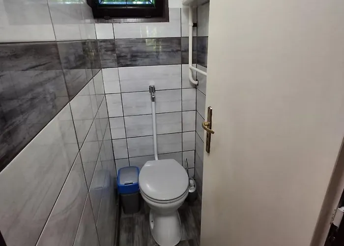 بيت للعطل Faludi Vendeghaz *