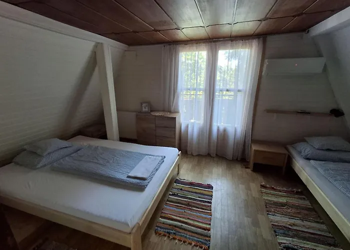 بيت للعطل Faludi Vendeghaz *